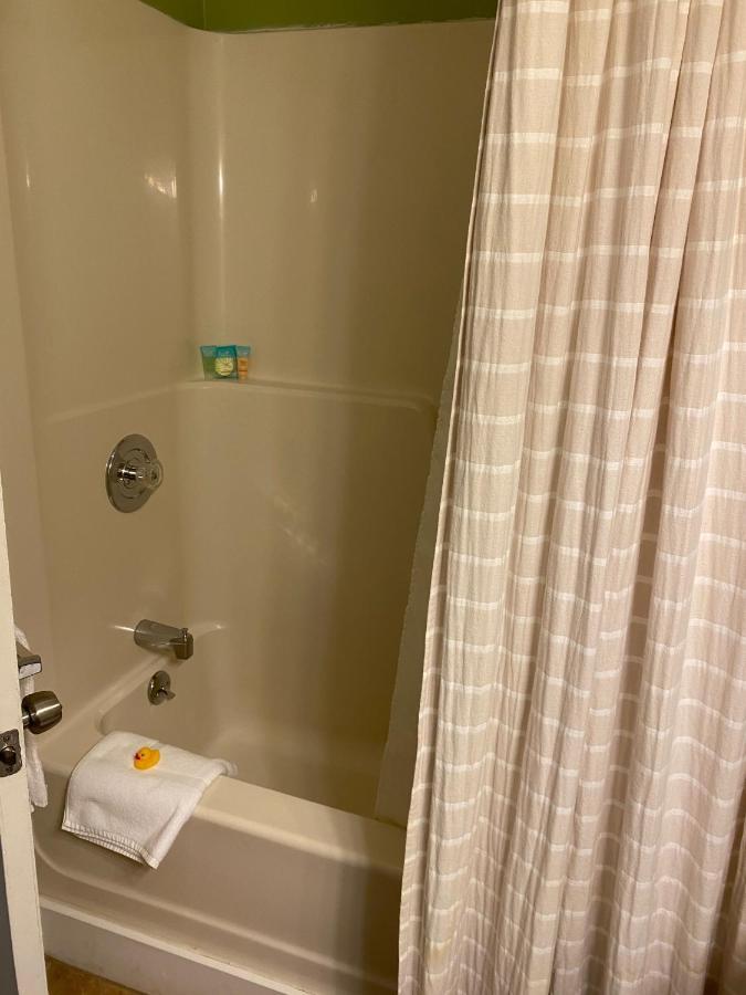 Bristol Suites 외부 사진